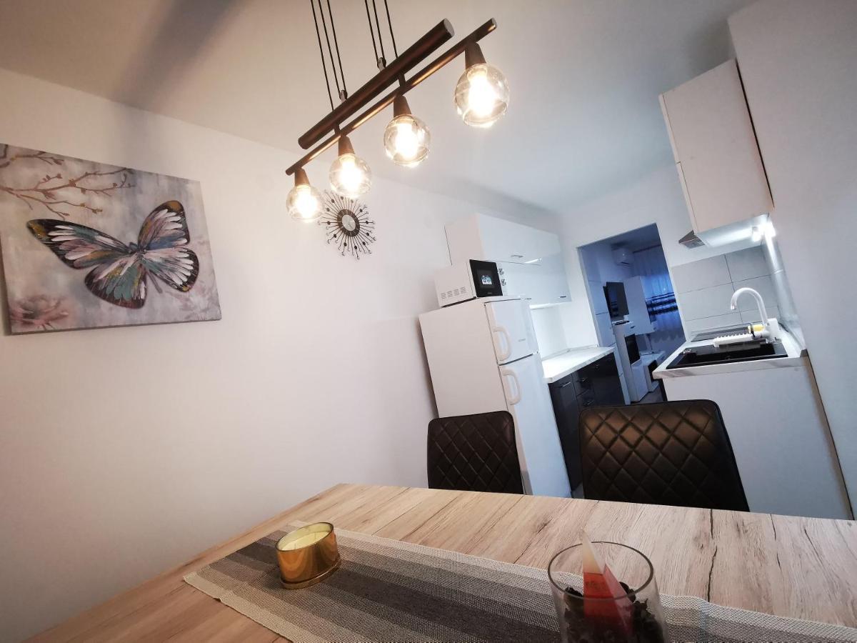 Ema Studio Apartman カルロヴァッツ エクステリア 写真